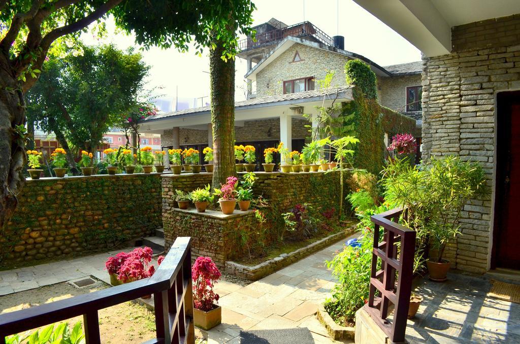 Mum'S Garden Resort Покхара Экстерьер фото